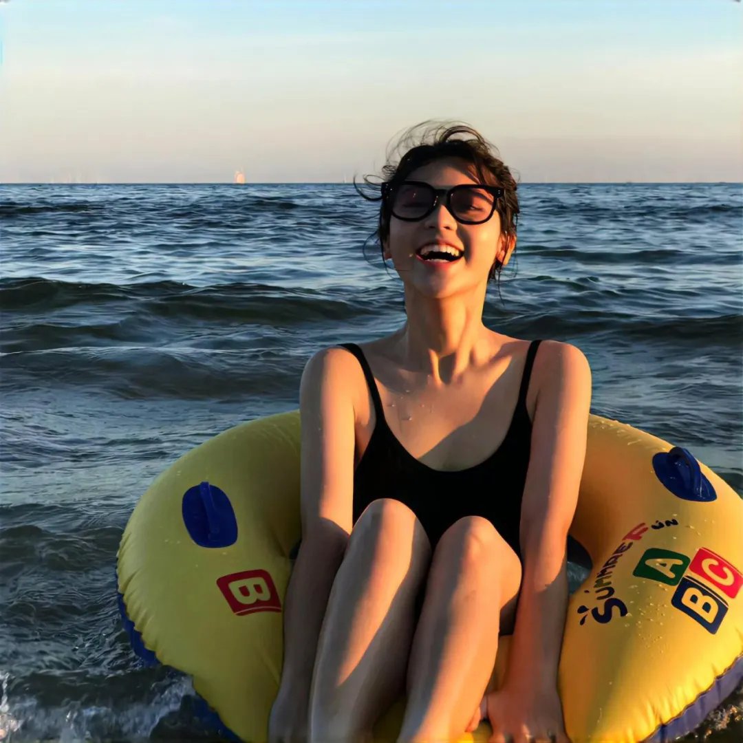 爱玩怪兽海报